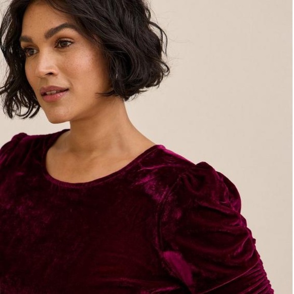 Torrid Velvet Ruched Sleeve Top - Picture 2 of 5